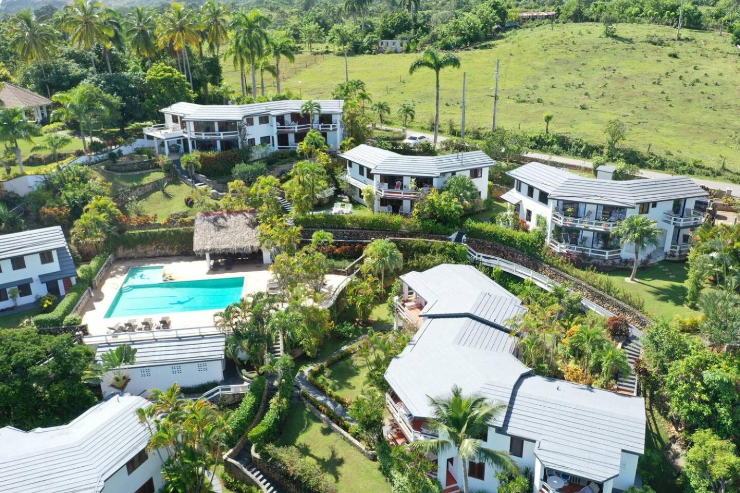 Catalina, Cabrera Oceanview Multi 2 Bd 2 Bath Condo Units With Balcony And Pool 외부 사진