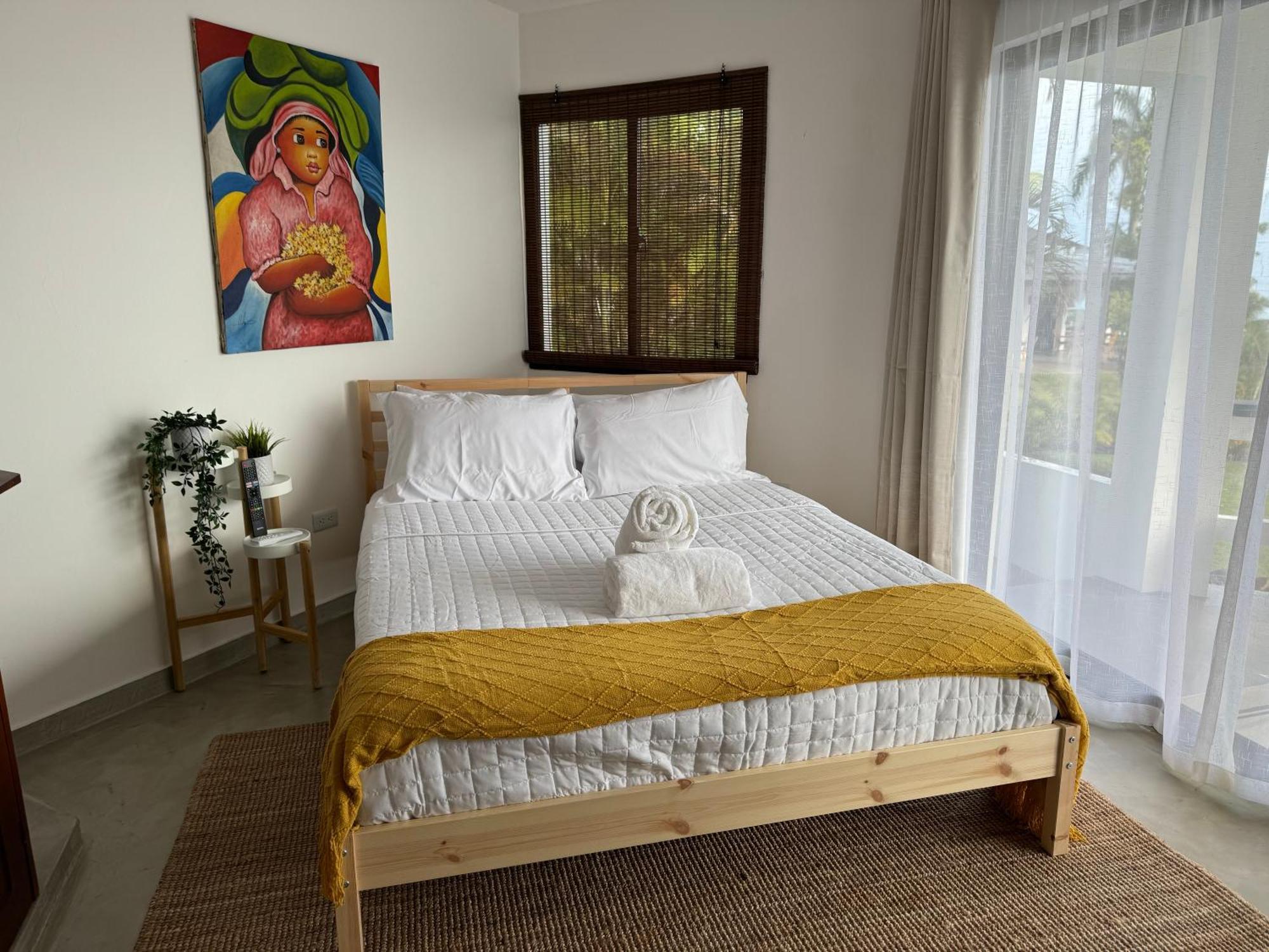 Catalina, Cabrera Oceanview Multi 2 Bd 2 Bath Condo Units With Balcony And Pool 외부 사진